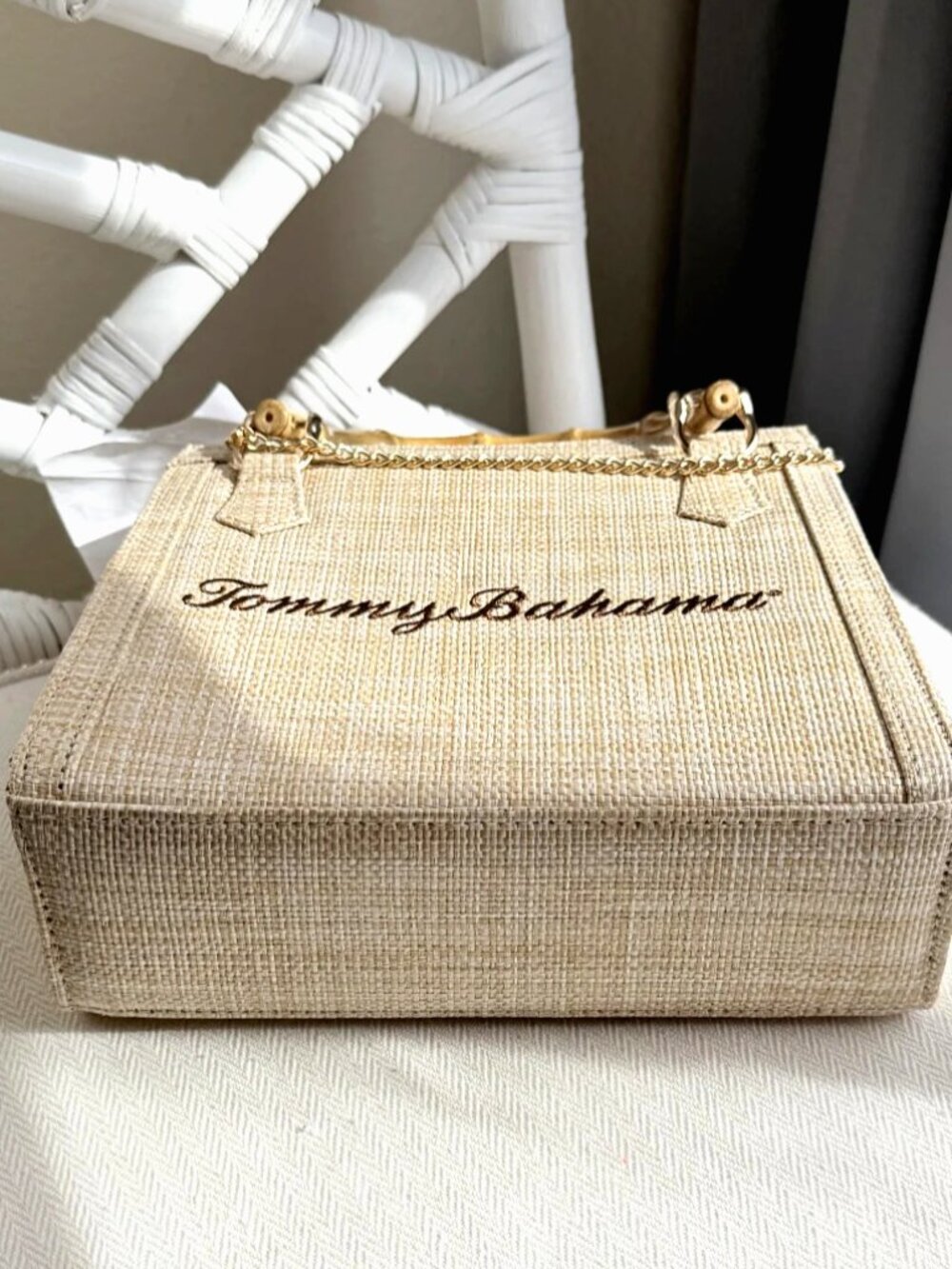 Tommy Bahama Natural Woven Straw Bag Crossbody Bamboo Handles Gold Chaiт NWT - Picture 5 of 16